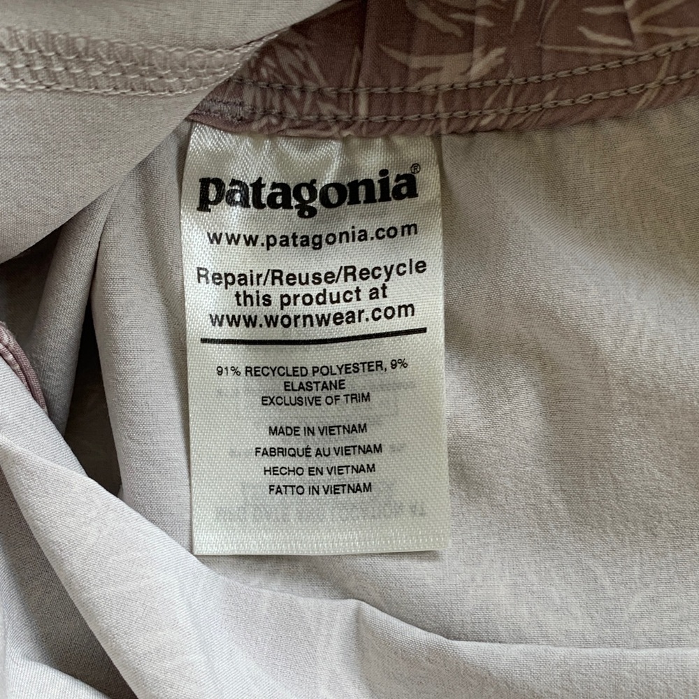 Patagonia Fleetwith Dress Size Small Miconia: Stingray Mauve Print - Picture 7 of 9
